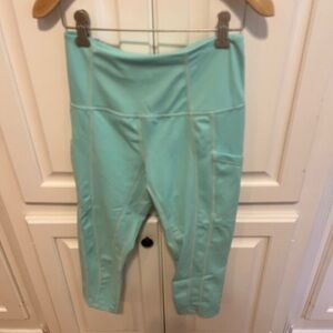 Love Her Shop leggings.